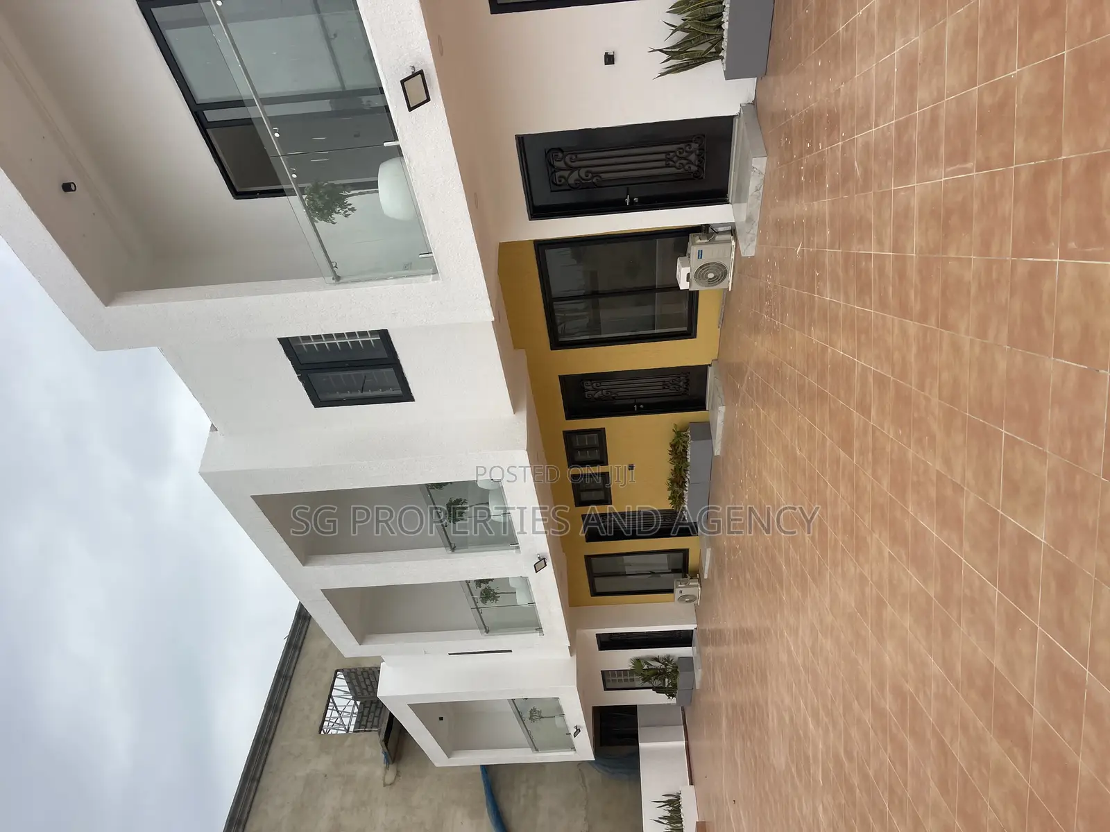 2bdrm Townhouse / Terrace in Lashibi, Spintex for rent in Spintex