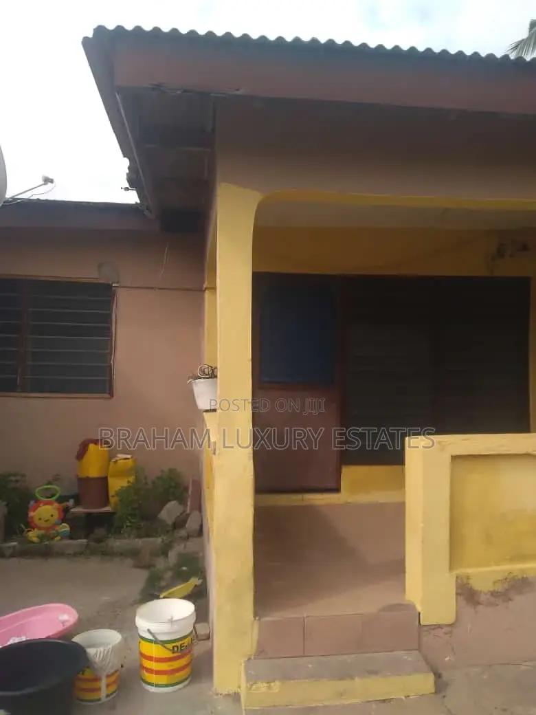 1bdrm Apartment in Coldstore Drive, Nungua for rent in Nungua