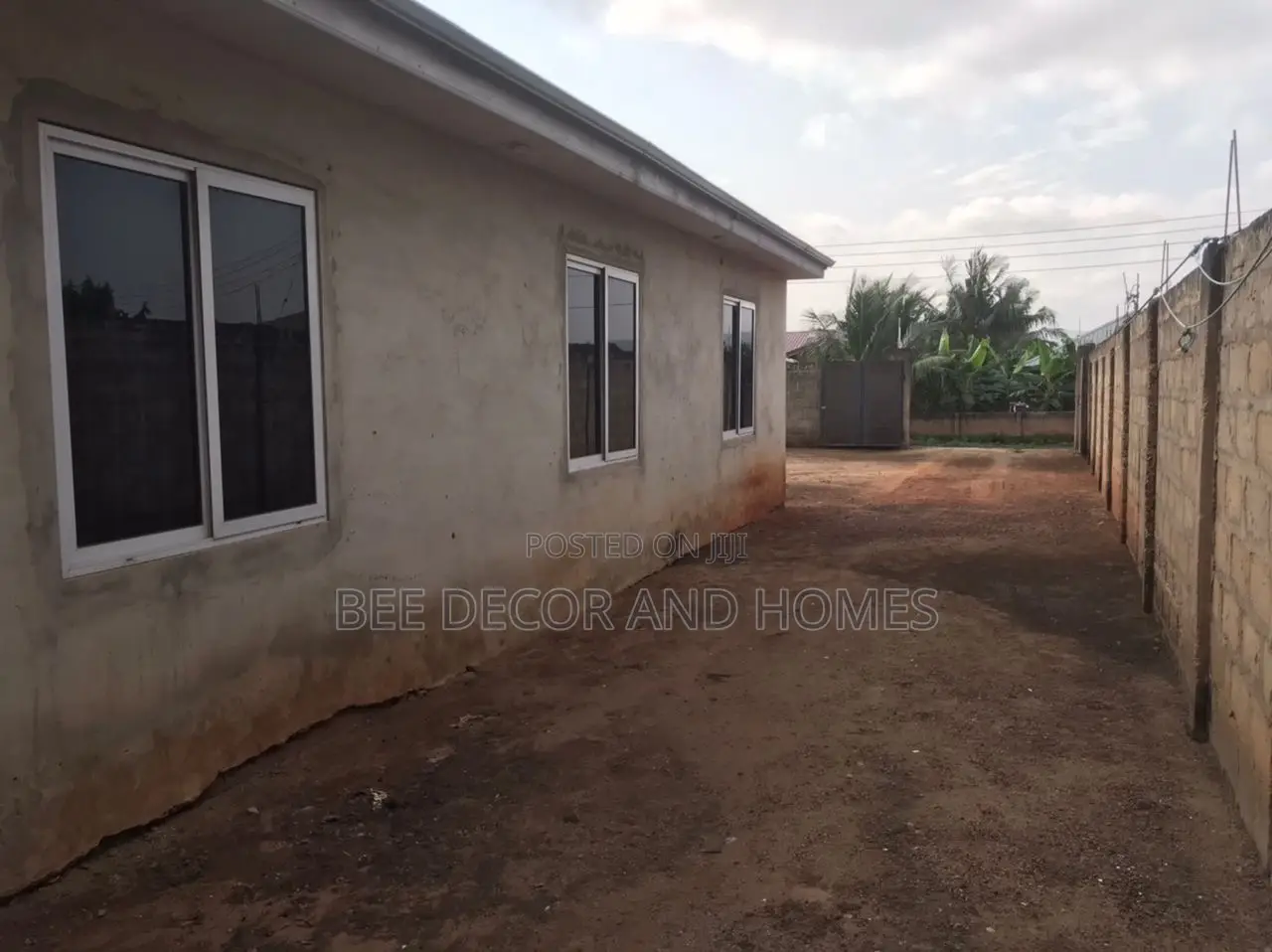 5bdrm House in Bee Decor & Homes, Agbogba for sale in Agbogba