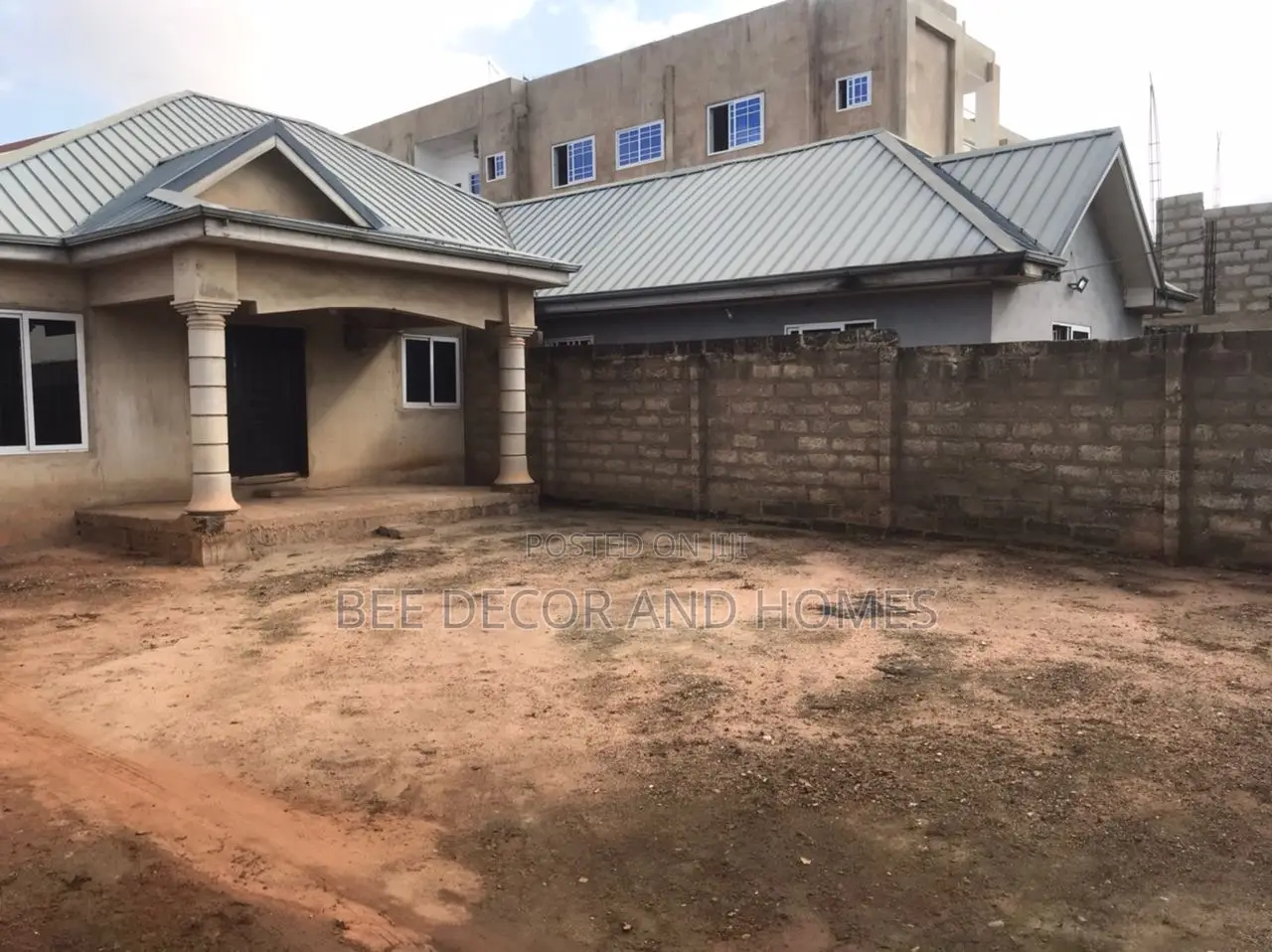 5bdrm House in Bee Decor & Homes, Agbogba for sale in Agbogba