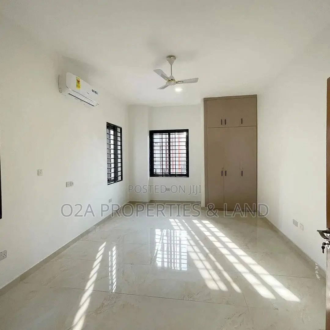 4bdrm House in East Legon, Ability for sale in Ability