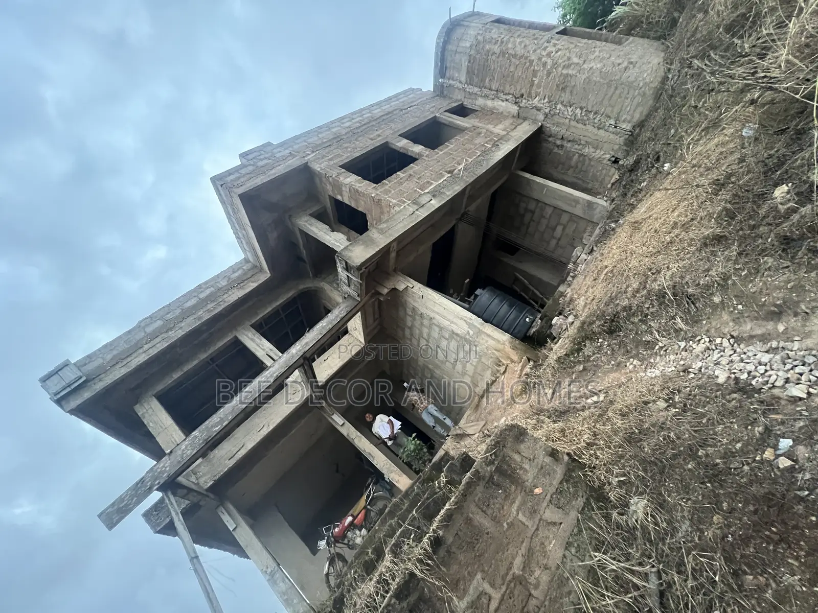 5bdrm Mansion in A.C.P Kwabenya, Accra Metropolitan for sale in Accra Metropolitan