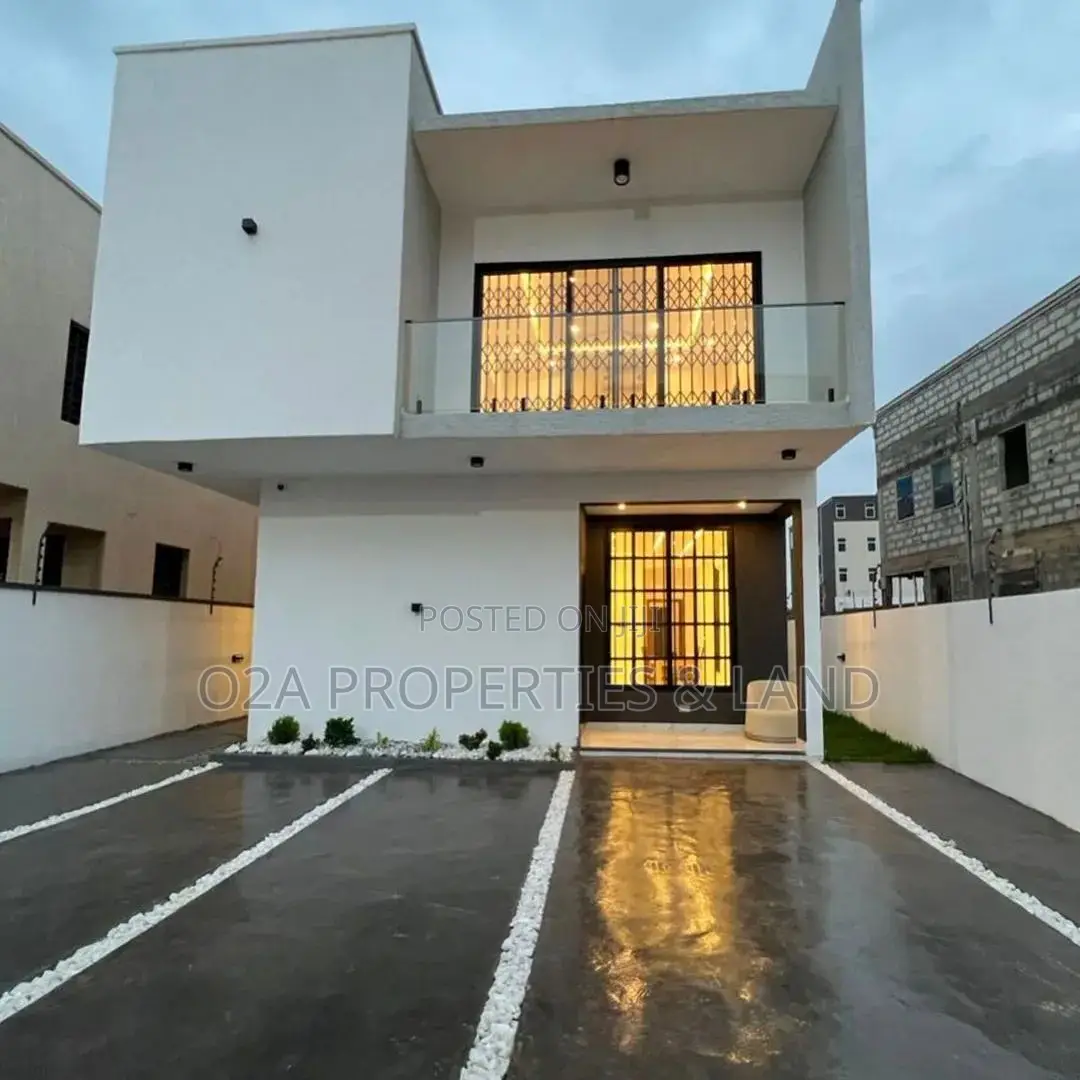 3bdrm House in East Legon Hills, Police Station for sale in Police Station