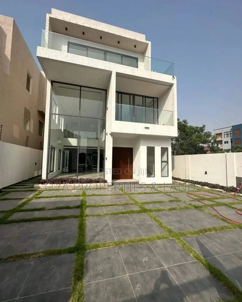 4bdrm House in East Legon Hills, Police Station for sale in Police Station