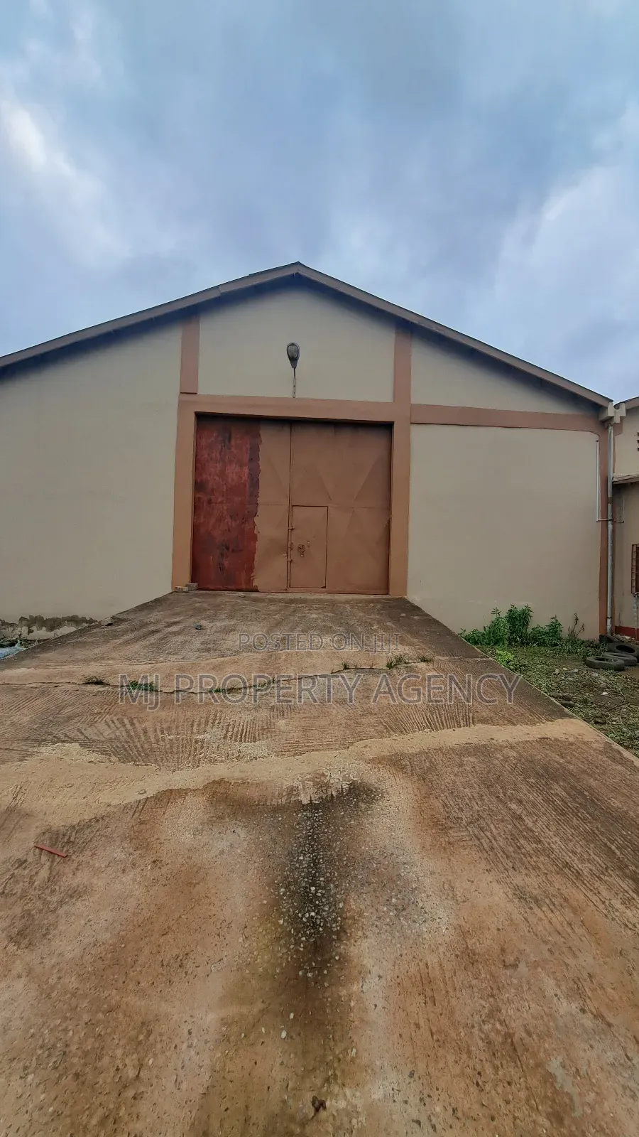 450 SQM Warehouse at Tema Industrial Area in Tema Metropolitan