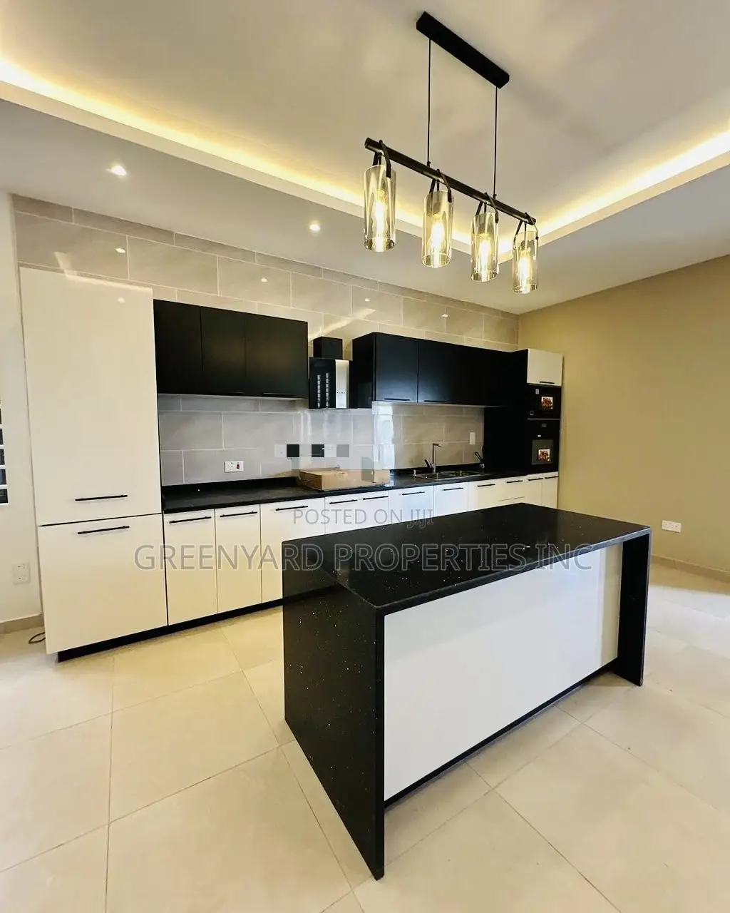 4bdrm House in Lakeside for sale in Lake Side Estate