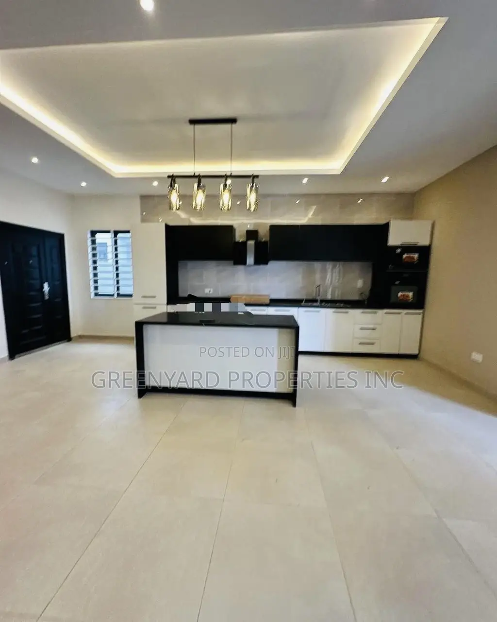 4bdrm House in Lakeside for sale in Lake Side Estate