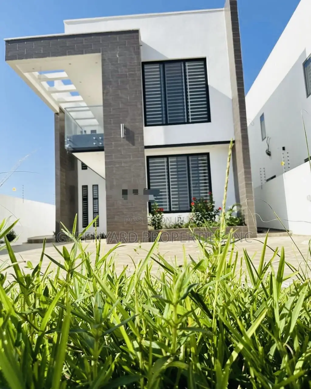 4bdrm House in Lakeside for sale in Lake Side Estate