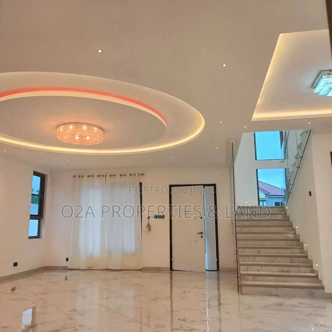 4bdrm House in East Legon, American House for sale in American House