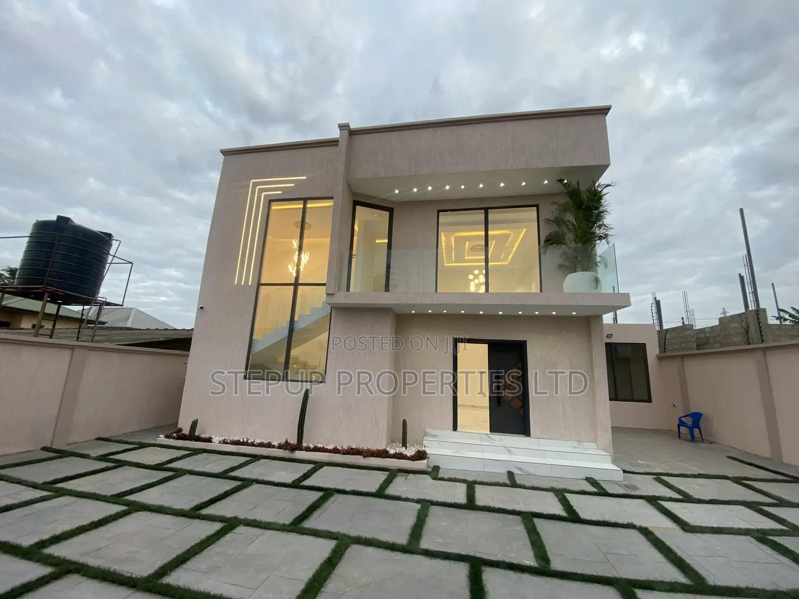 4bdrm House in A.R.S, East Legon for sale in East Legon