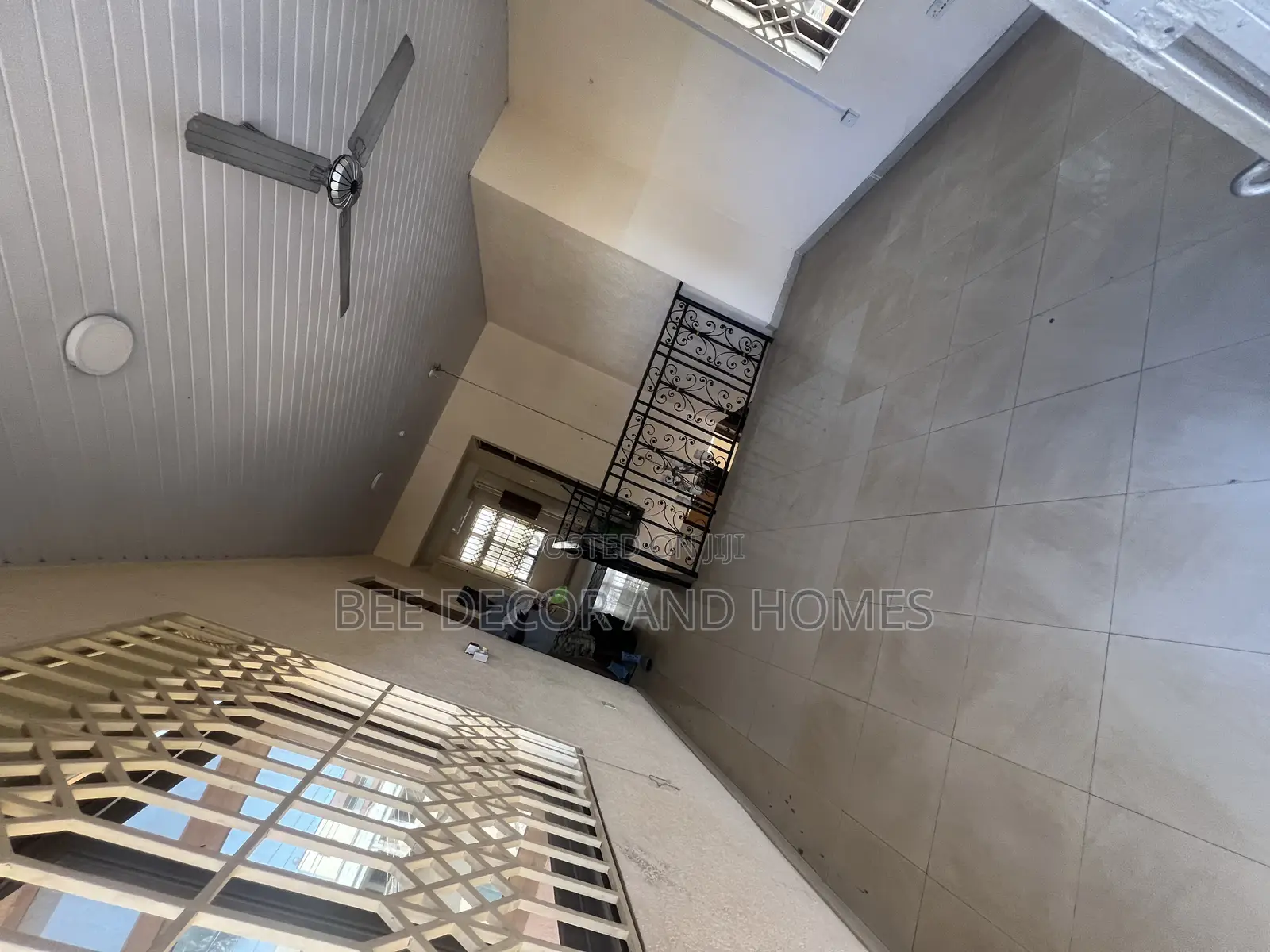 5bdrm Mansion in Bee Decor & Homes, Dzorwulu for sale in Dzorwulu