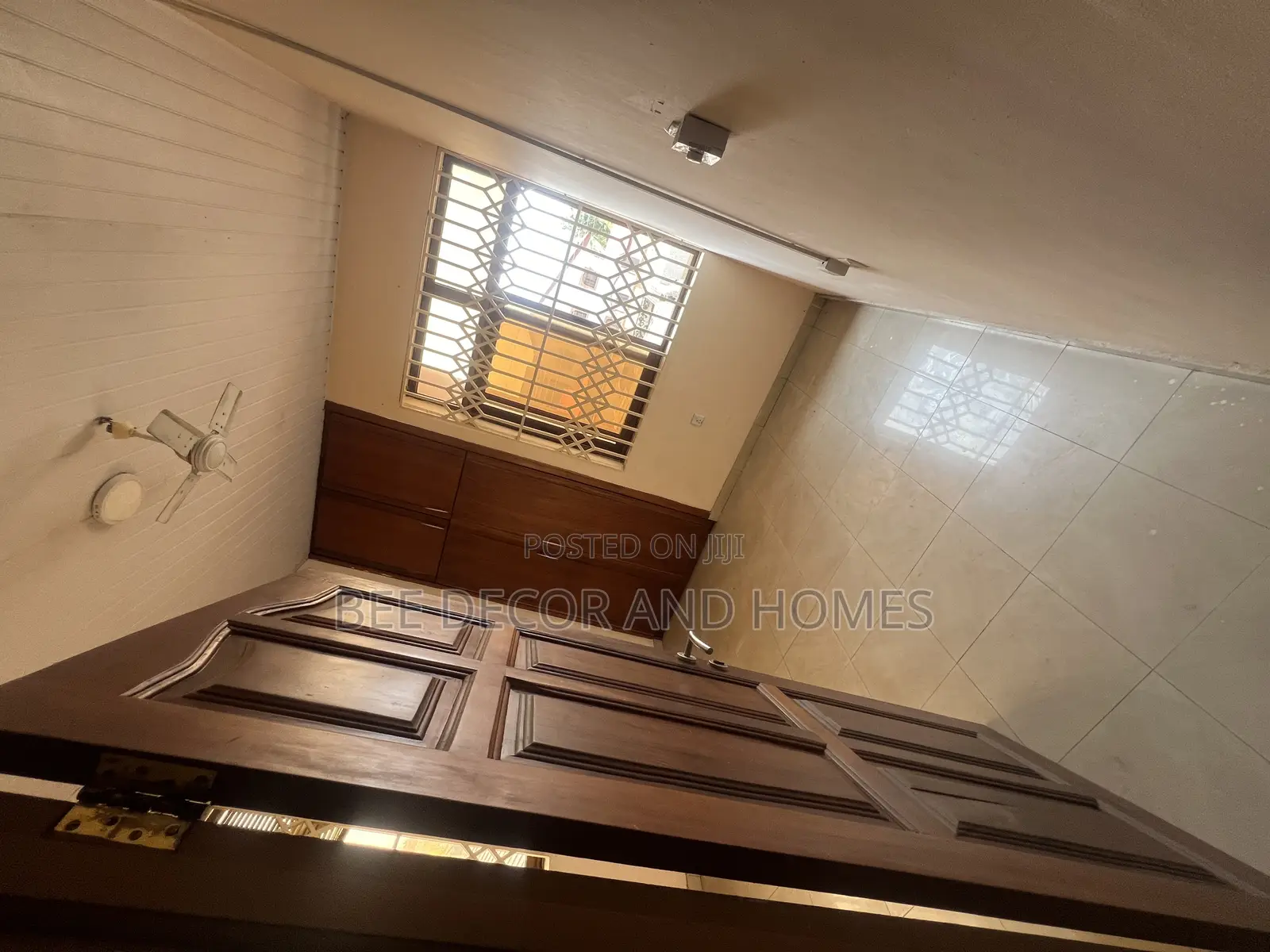 5bdrm Mansion in Bee Decor & Homes, Dzorwulu for sale in Dzorwulu