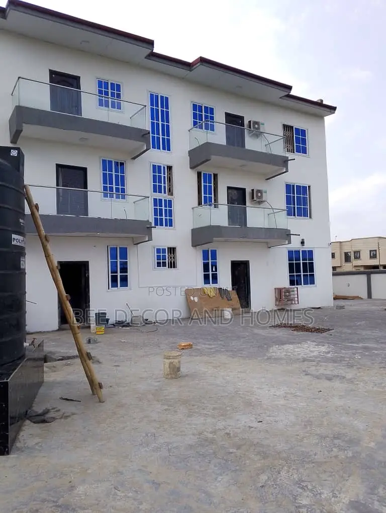 2bdrm Apartment in Bee Decor & Homes, Adenta for rent in Adenta