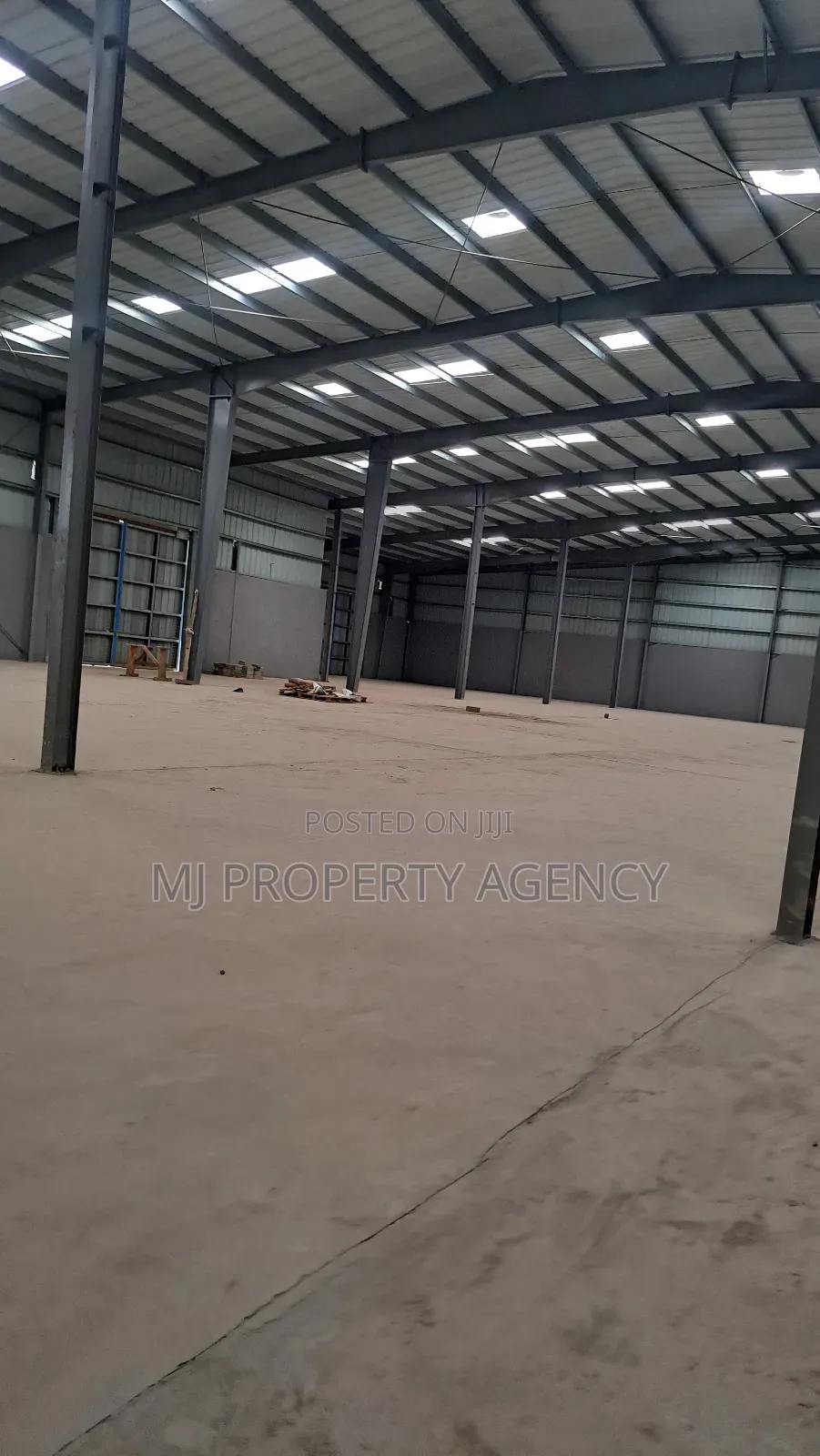 2,700 SQM Warehouse at Tema in Tema Metropolitan