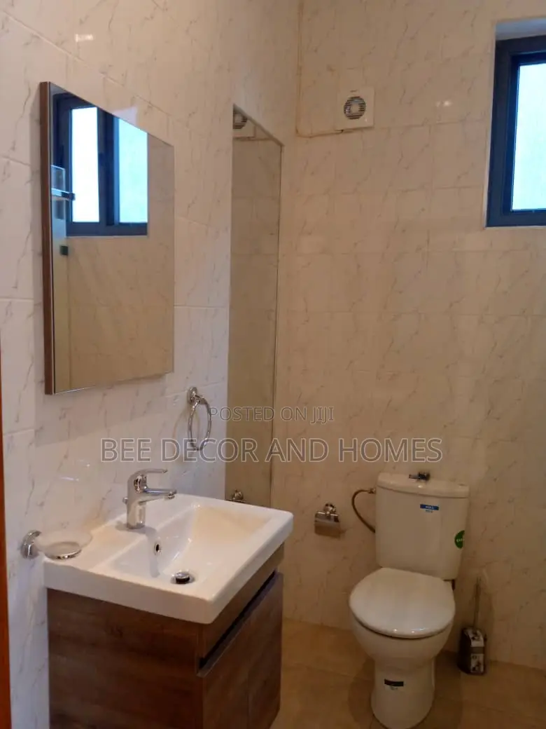 3bdrm House in Bee Decor & Homes, Dzorwulu for sale in Dzorwulu