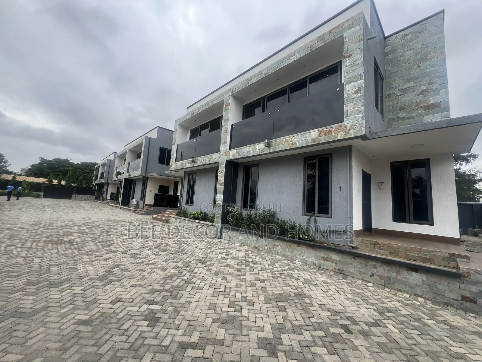 3bdrm House in Bee Decor & Homes, Dzorwulu for sale in Dzorwulu