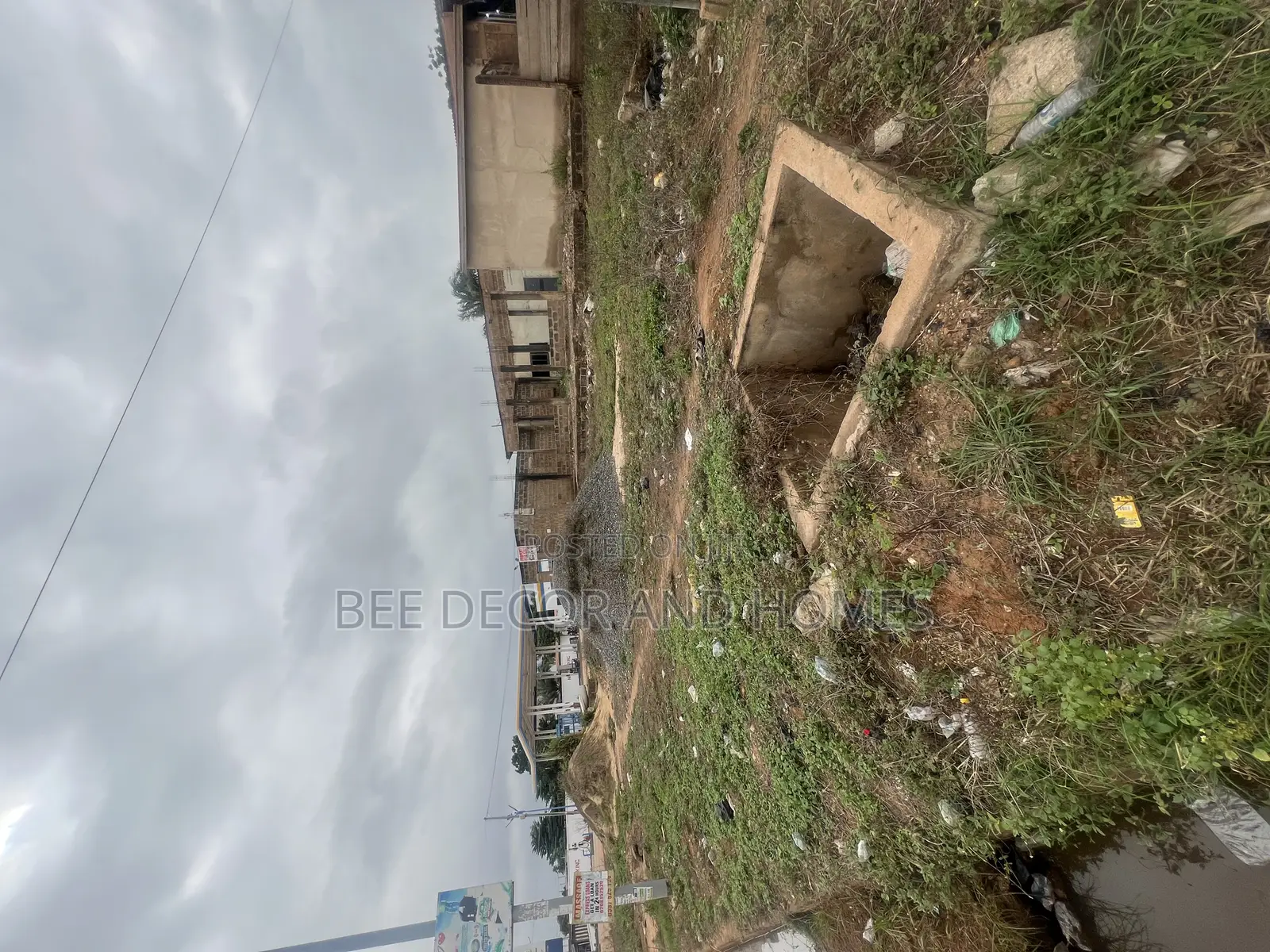 Major Road Land With Uncompleted House in North Legon