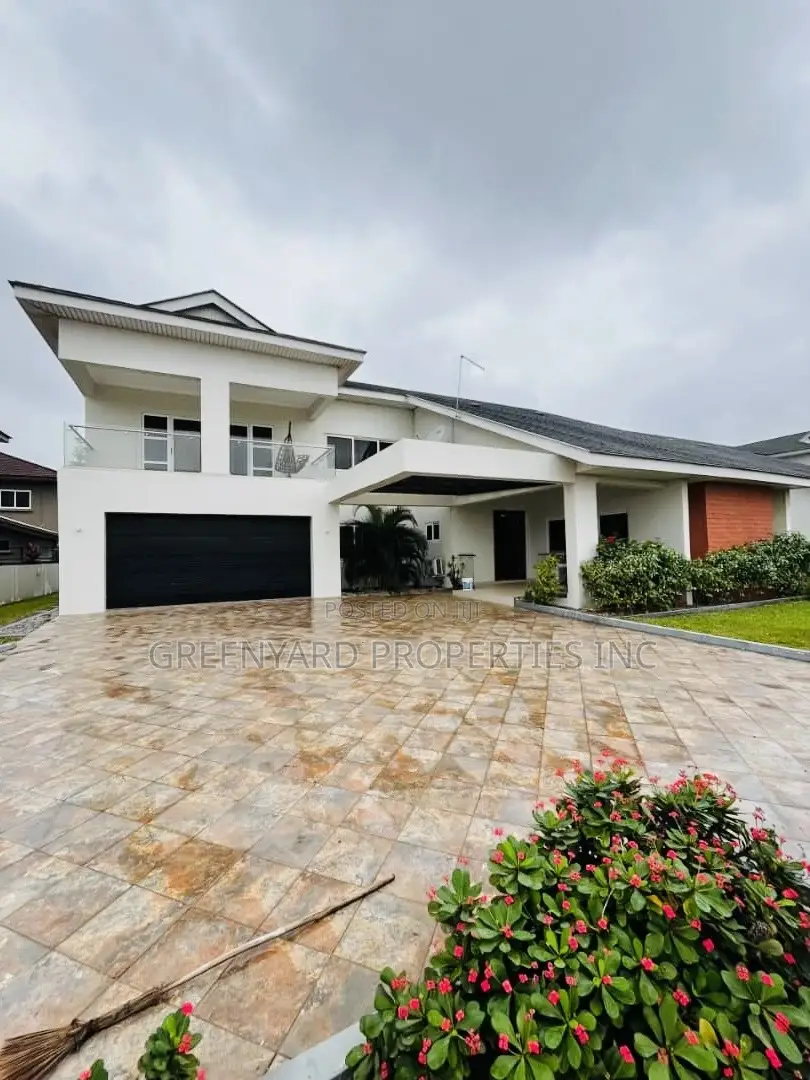 6bdrm Mansion in Cantonments for sale in Cantonments