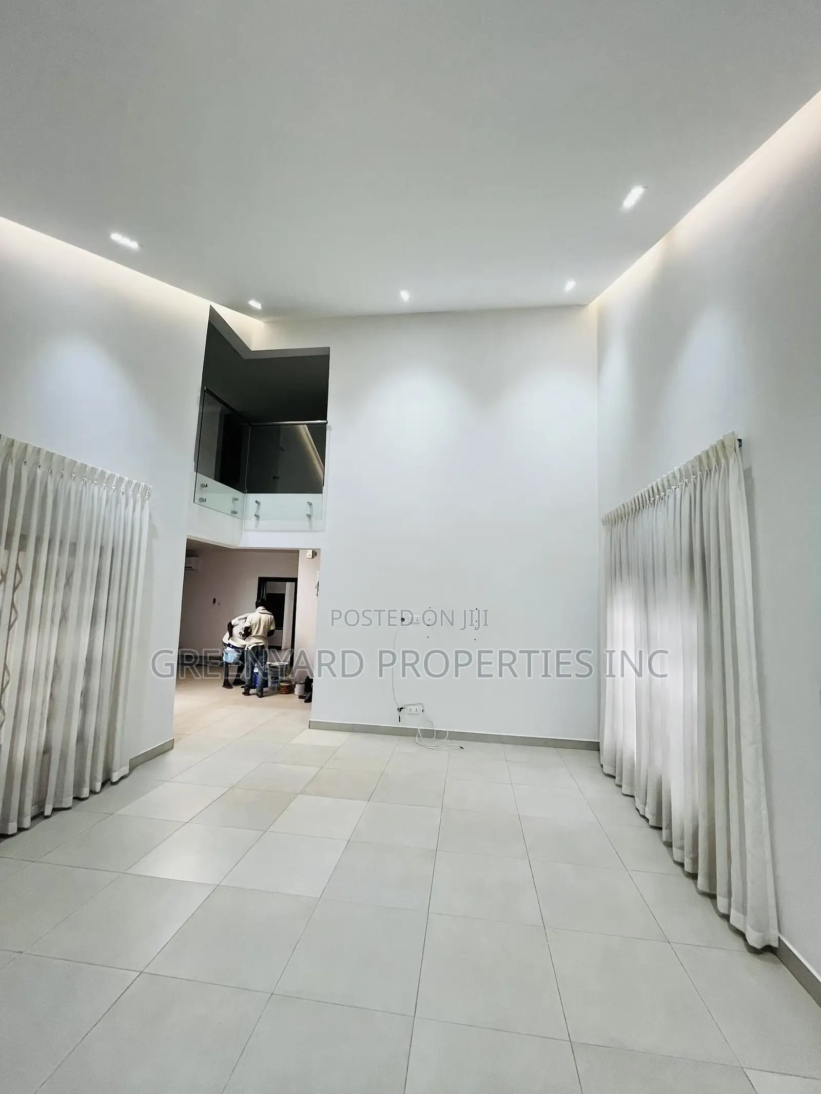 6bdrm Mansion in Cantonments for sale in Cantonments