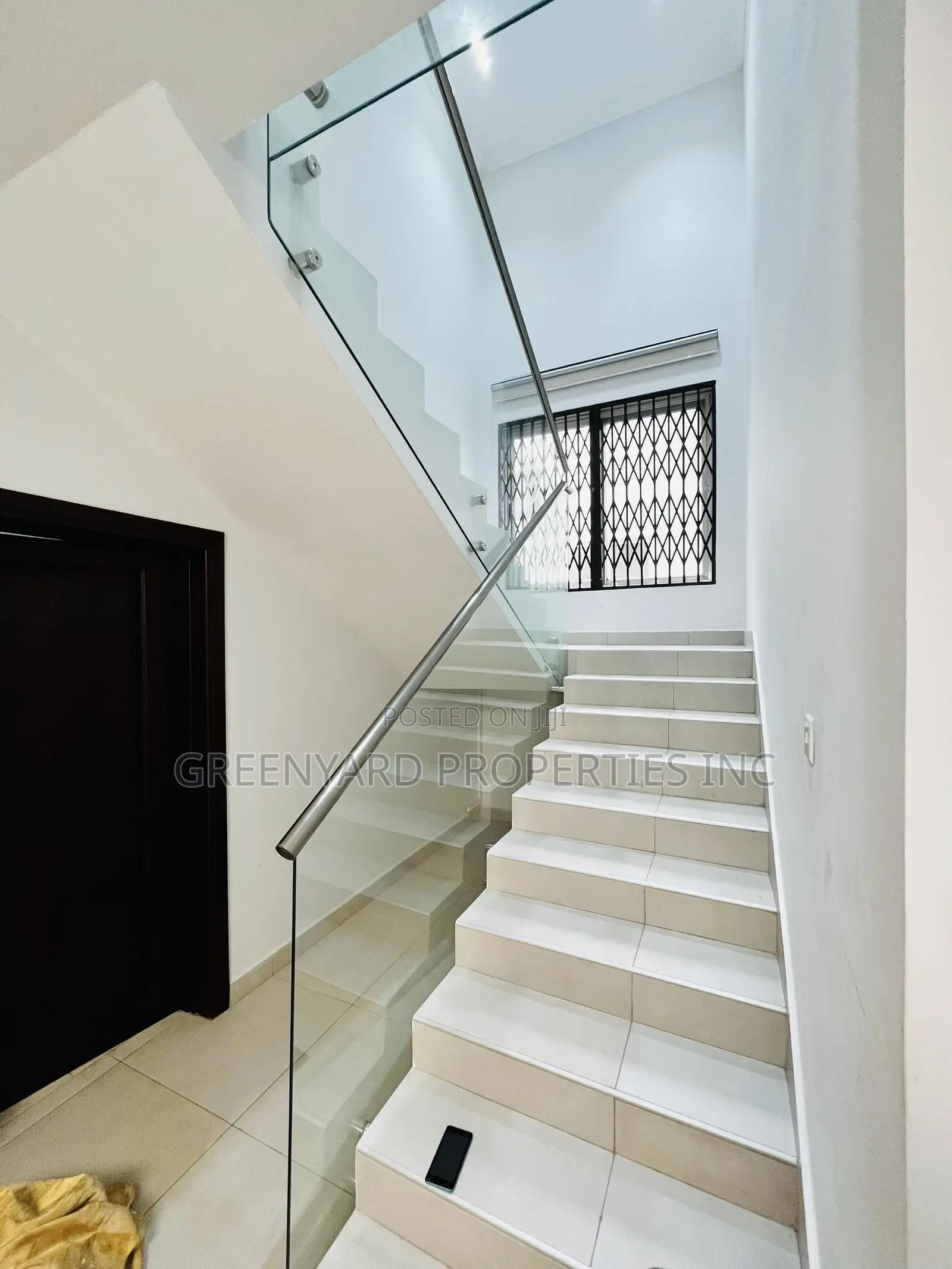 6bdrm Mansion in Cantonments for sale in Cantonments