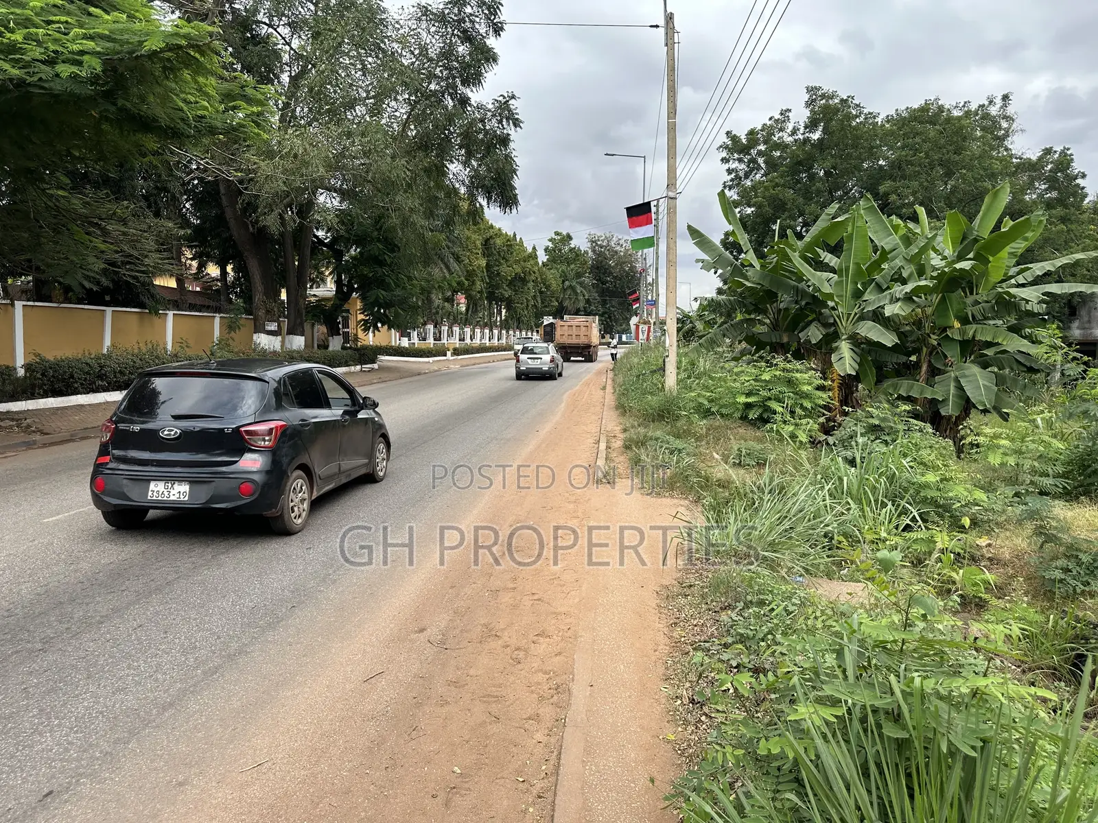 One and Half Acres at Ahodwo Roundabout to Ridge. in Kumasi Metropolitan