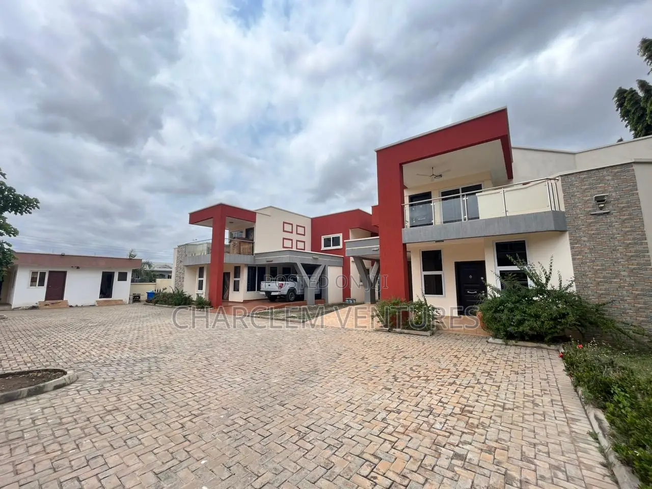 3bdrm Townhouse / Terrace in Charclem Ventures, East Legon for rent in East Legon