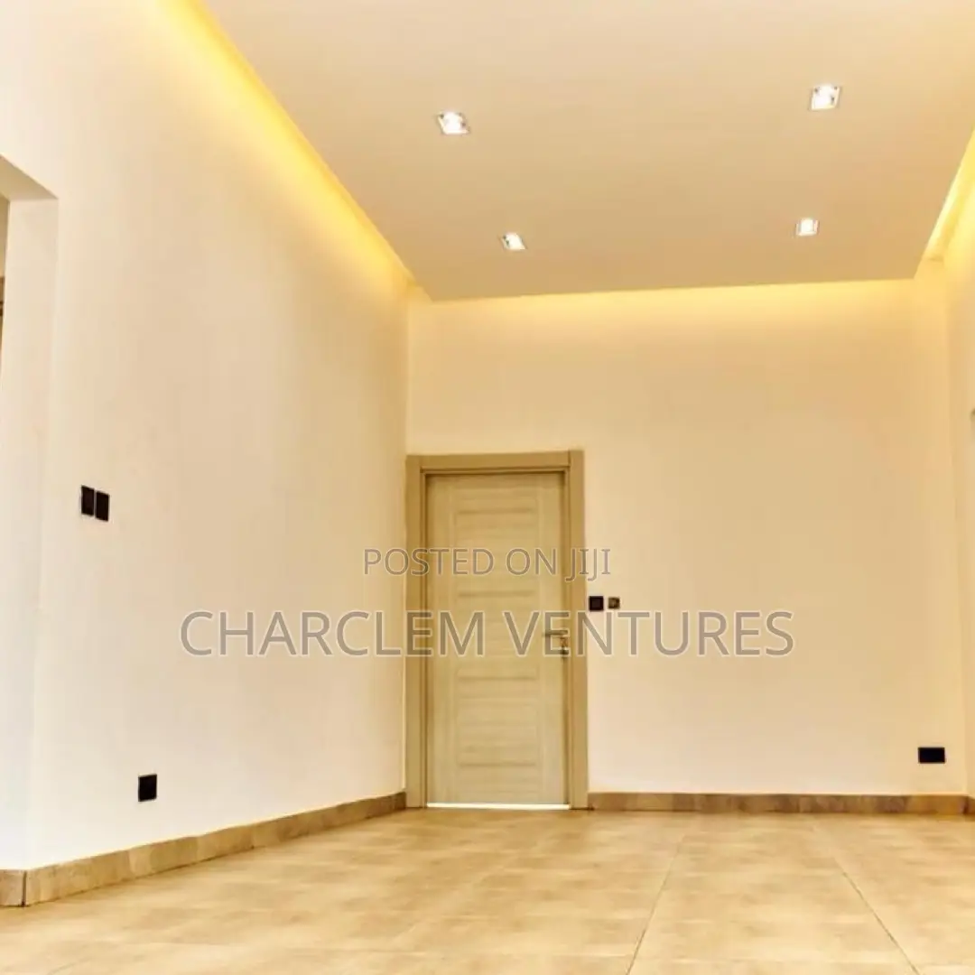 3bdrm House in Charclem Ventures, Accra Metropolitan for sale in Accra Metropolitan