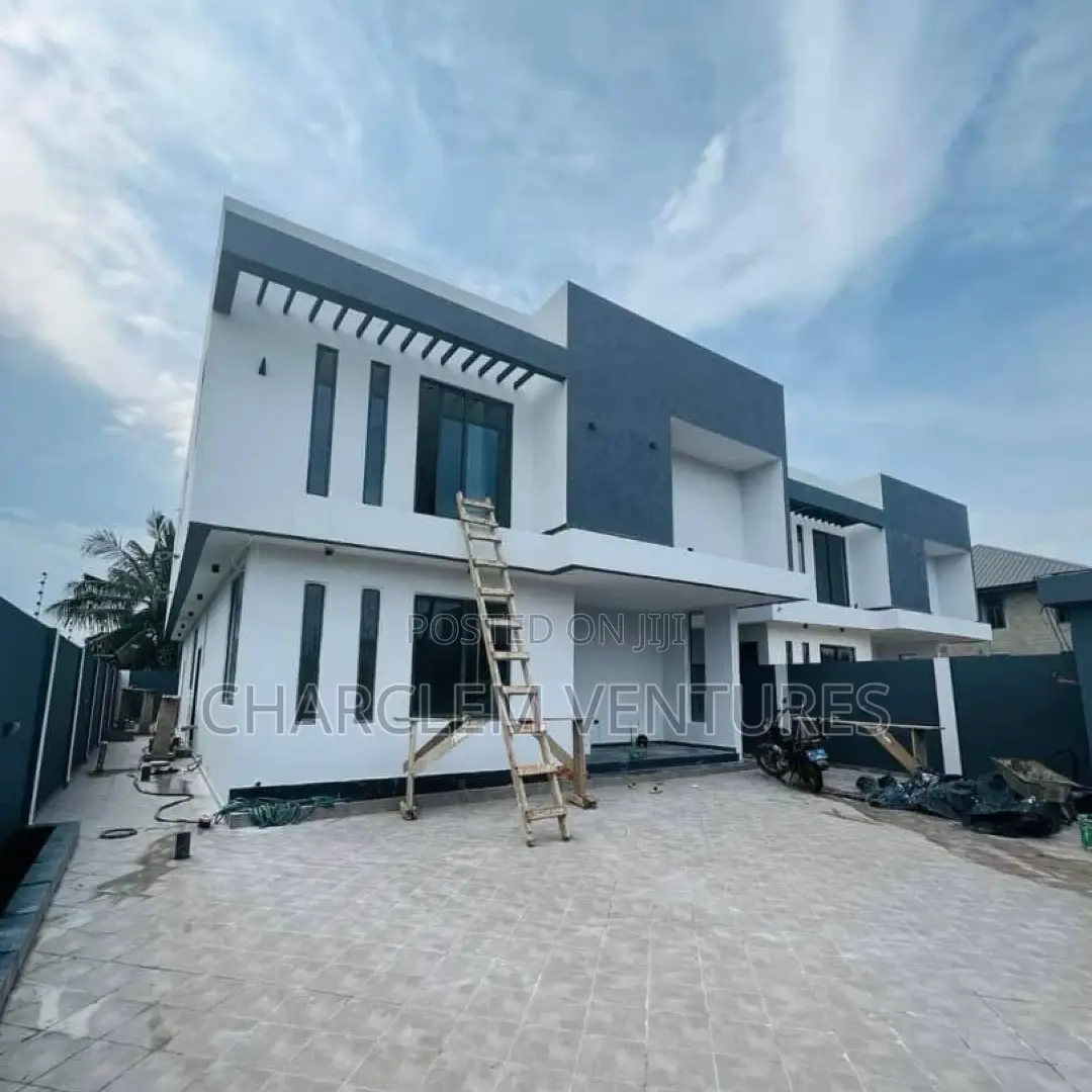 4bdrm House in Charclem Ventures, Oyarifa for sale in Oyarifa