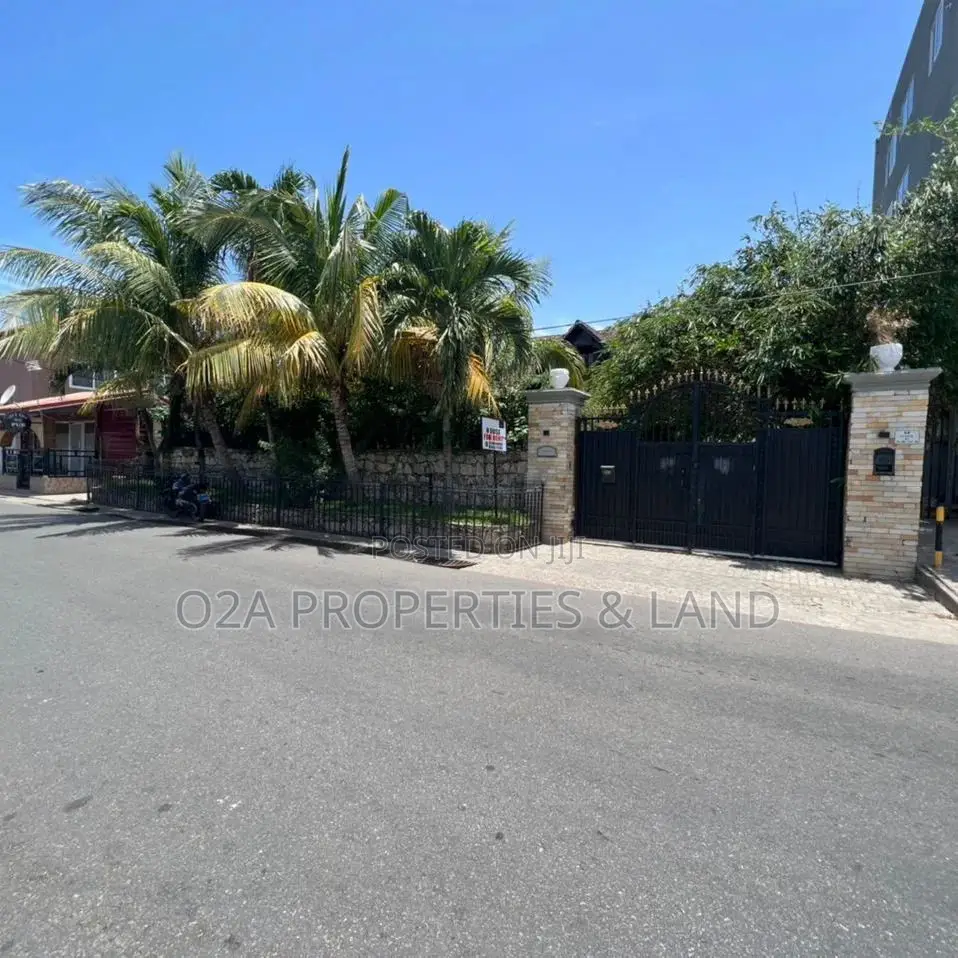 5bdrm House in Oxford Street for rent in Oxford Street