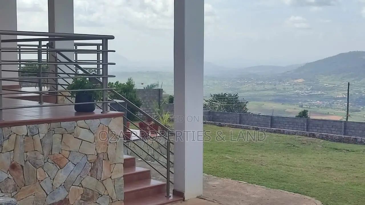 Furnished 3bdrm House in Aburi for sale in Aburi