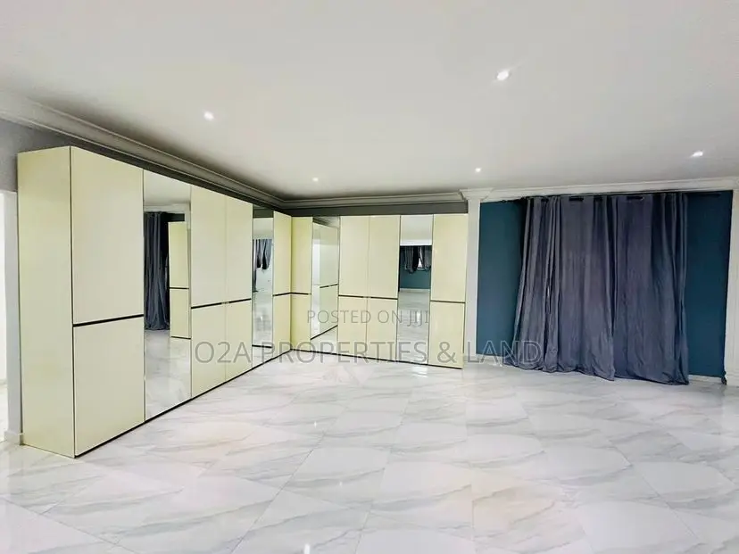 4bdrm House in Airport Residential for rent in Airport Residential Area