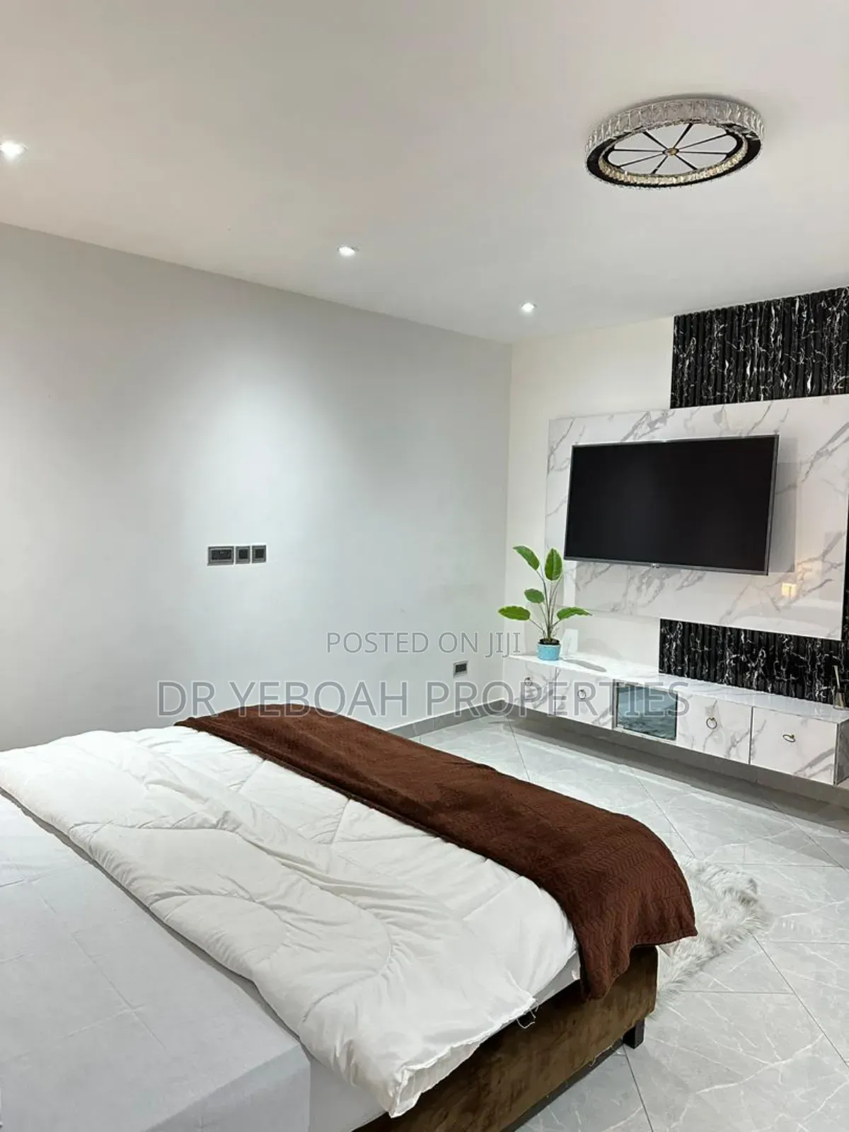 Furnished 5bdrm Penthouse in Spintex:-Fully for rent in Spintex