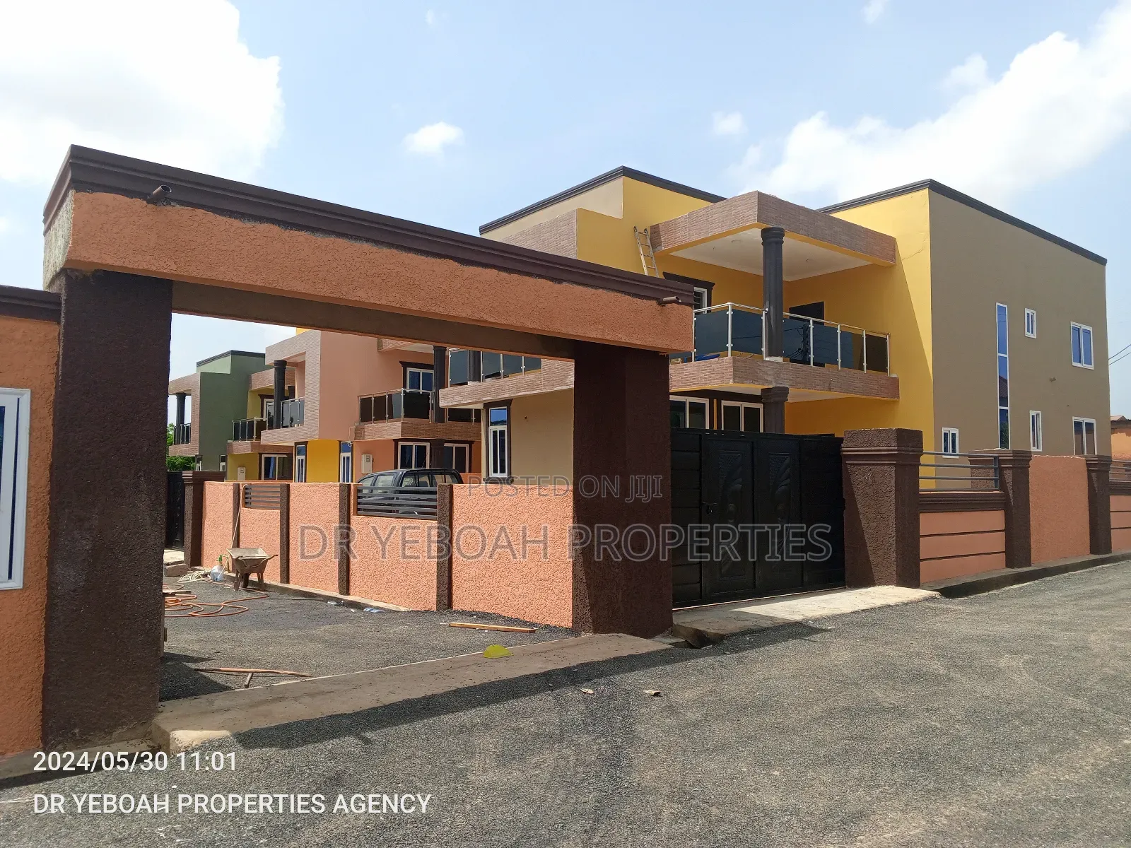 4bdrm Mansion in Spintex:- 4 Bedrooms for sale in Spintex
