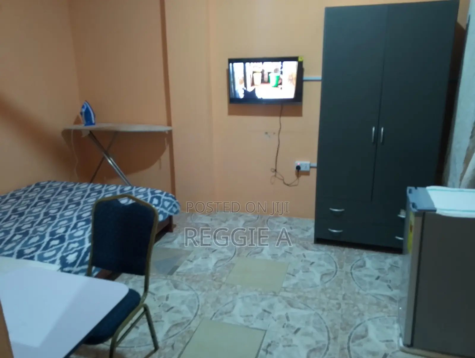 (Bf) ¢150.00!A Day - One Bedroom Studio Fully Furnished Flat. in Top Base