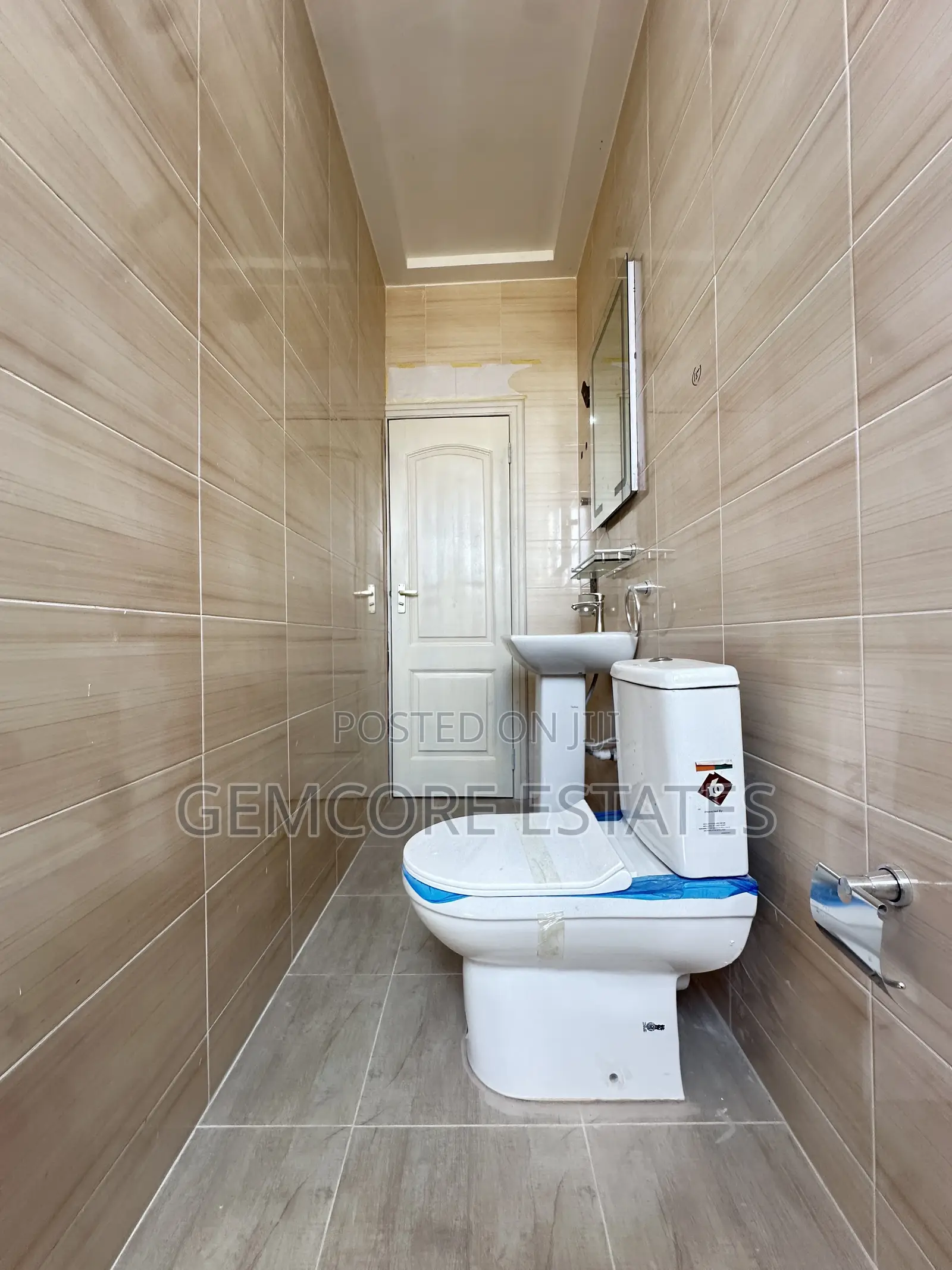 2bdrm Apartment in Ashaley Botwe, Adjiriganor for rent in Adjiriganor