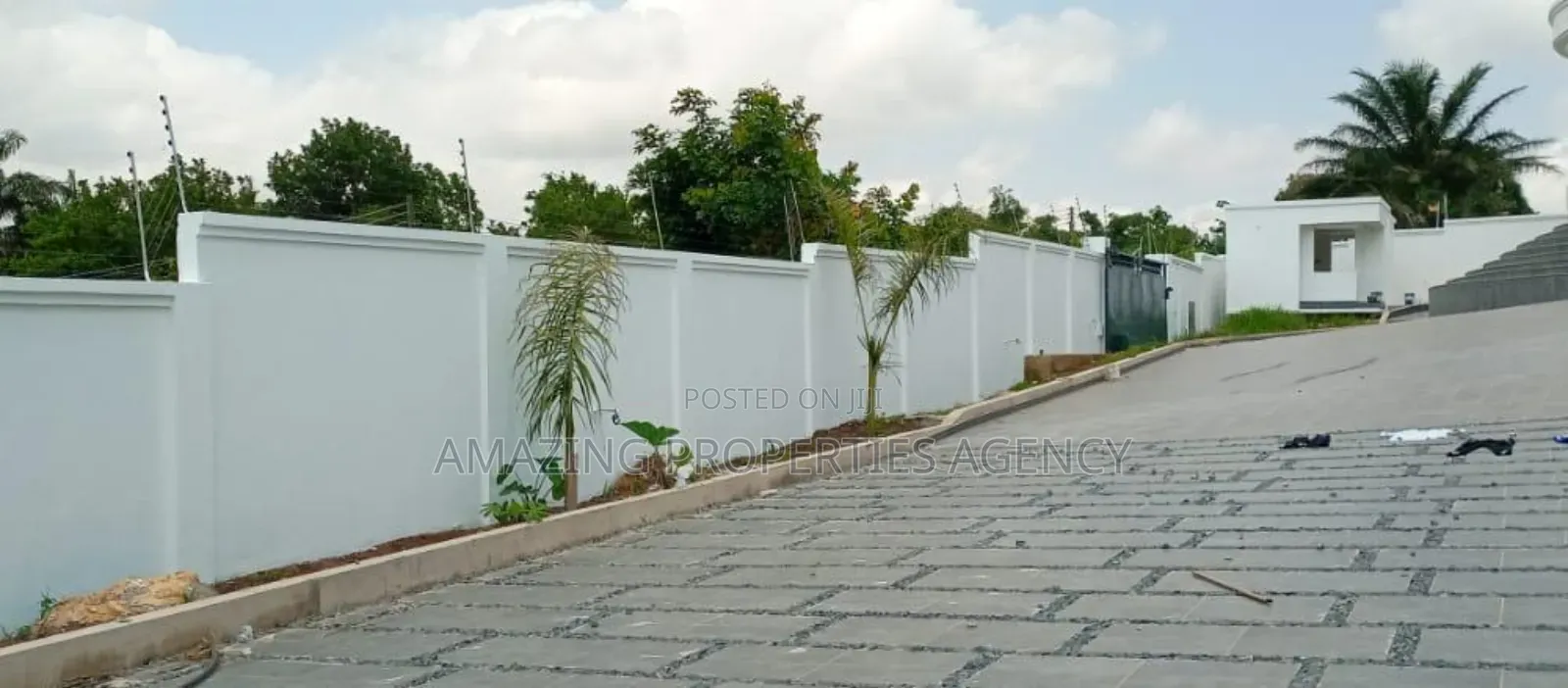 4bdrm House in Aburi for sale in Aburi