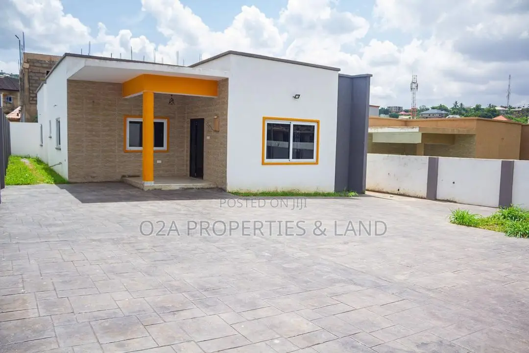3bdrm House in Kwabenya, Ga East Municipal for sale in Ga East Municipal