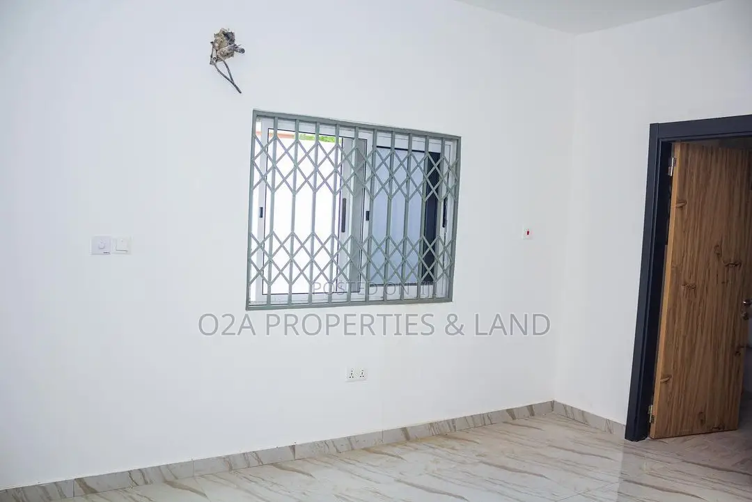 3bdrm House in Kwabenya, Ga East Municipal for sale in Ga East Municipal