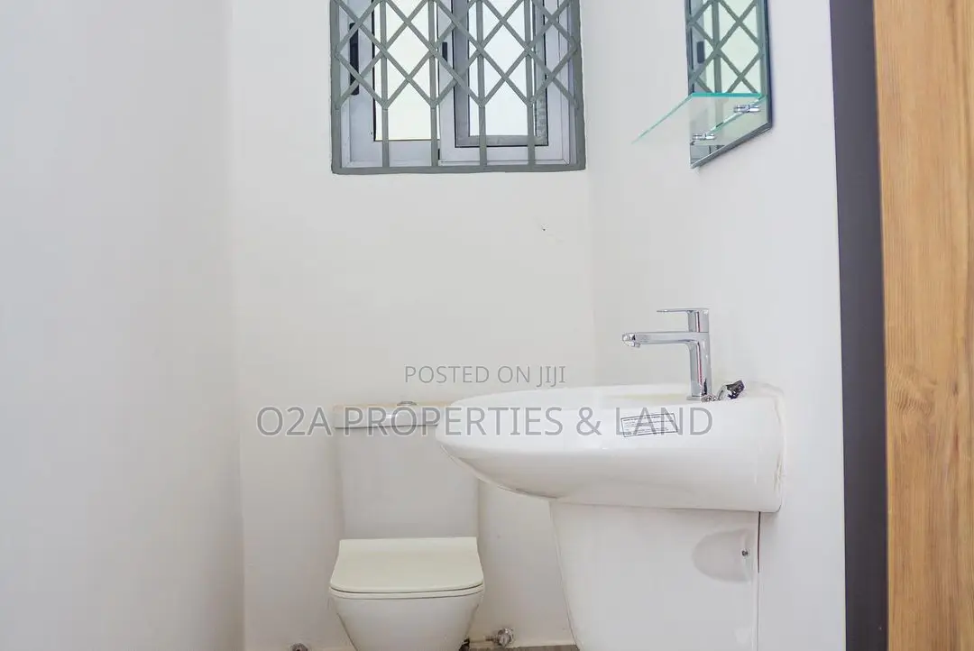 3bdrm House in Kwabenya, Ga East Municipal for sale in Ga East Municipal