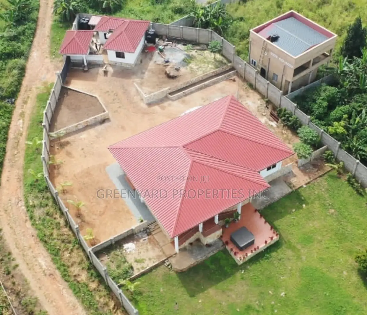 5bdrm House in Papaye Resort, Aburi for sale in Aburi