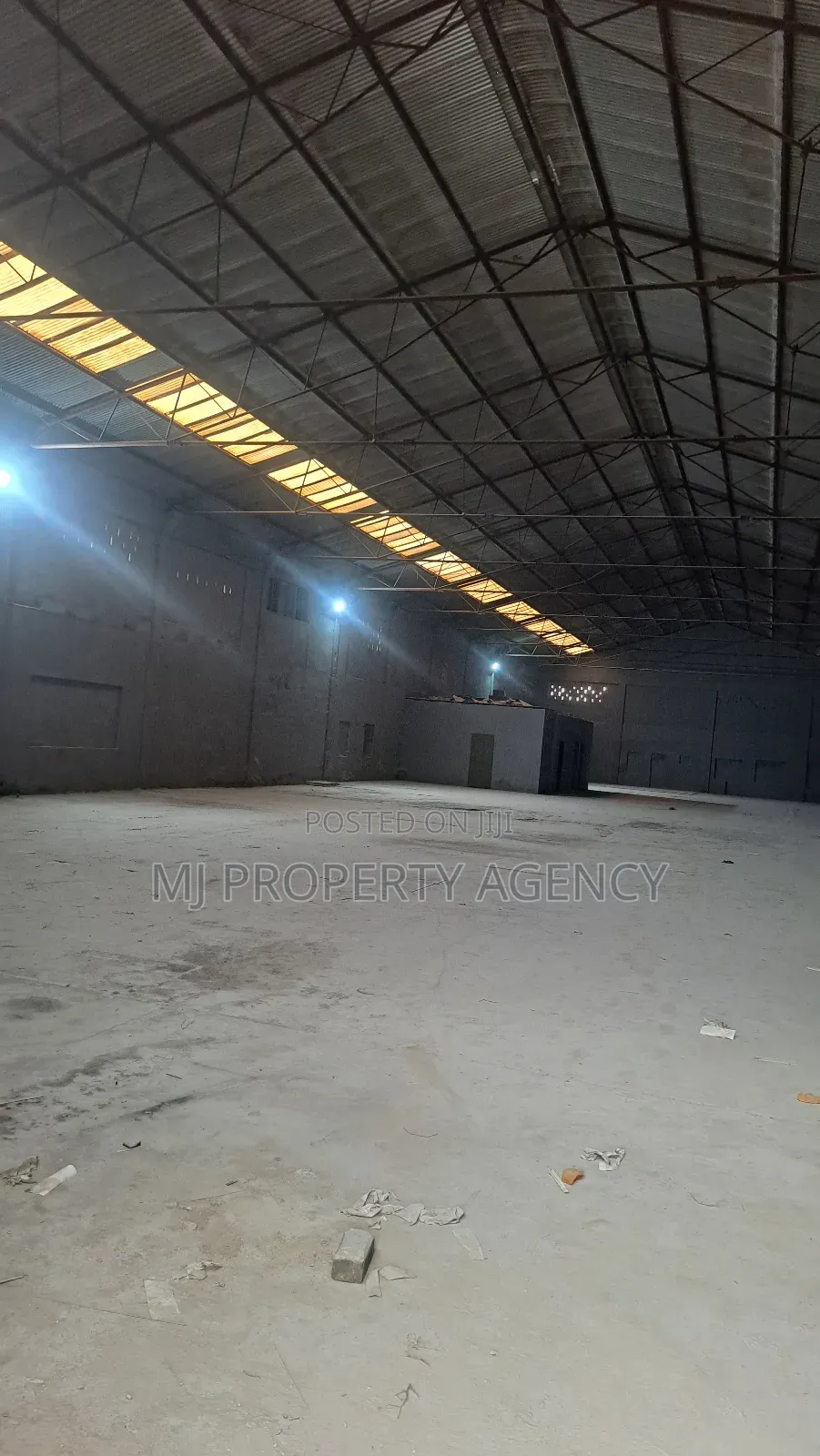 1800 SQM Warehouse at North Industrial Area in North Industrial Area