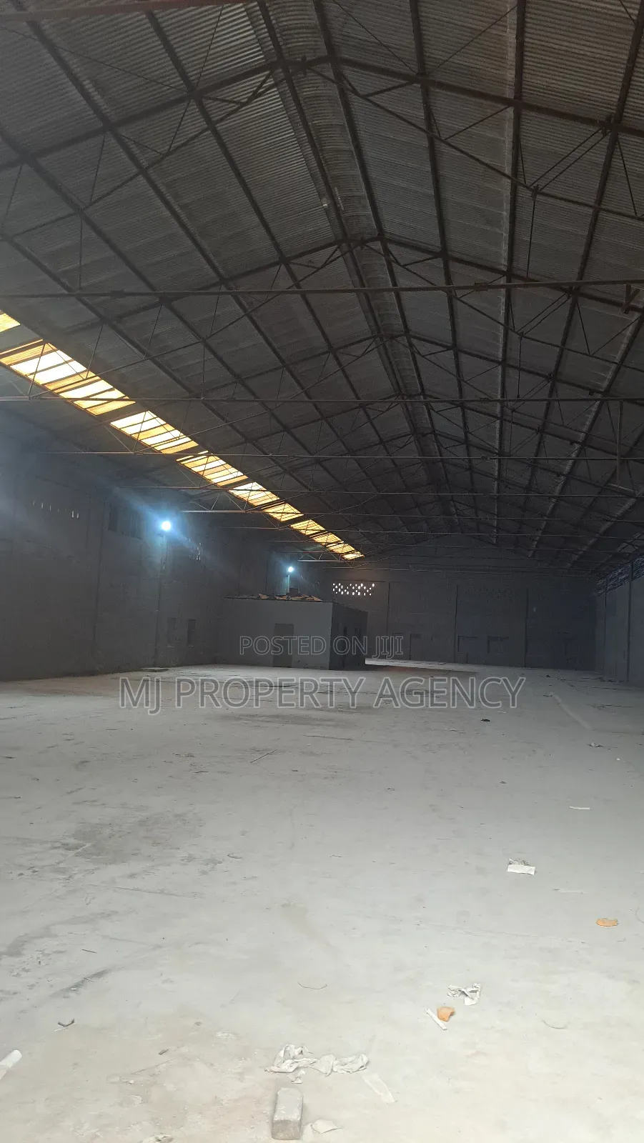 1800 SQM Warehouse at North Industrial Area in North Industrial Area