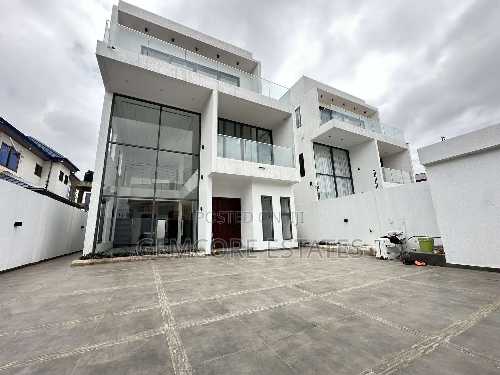4bdrm House in East Legon Hills, Ashaley Botwe for sale in Ashaley Botwe