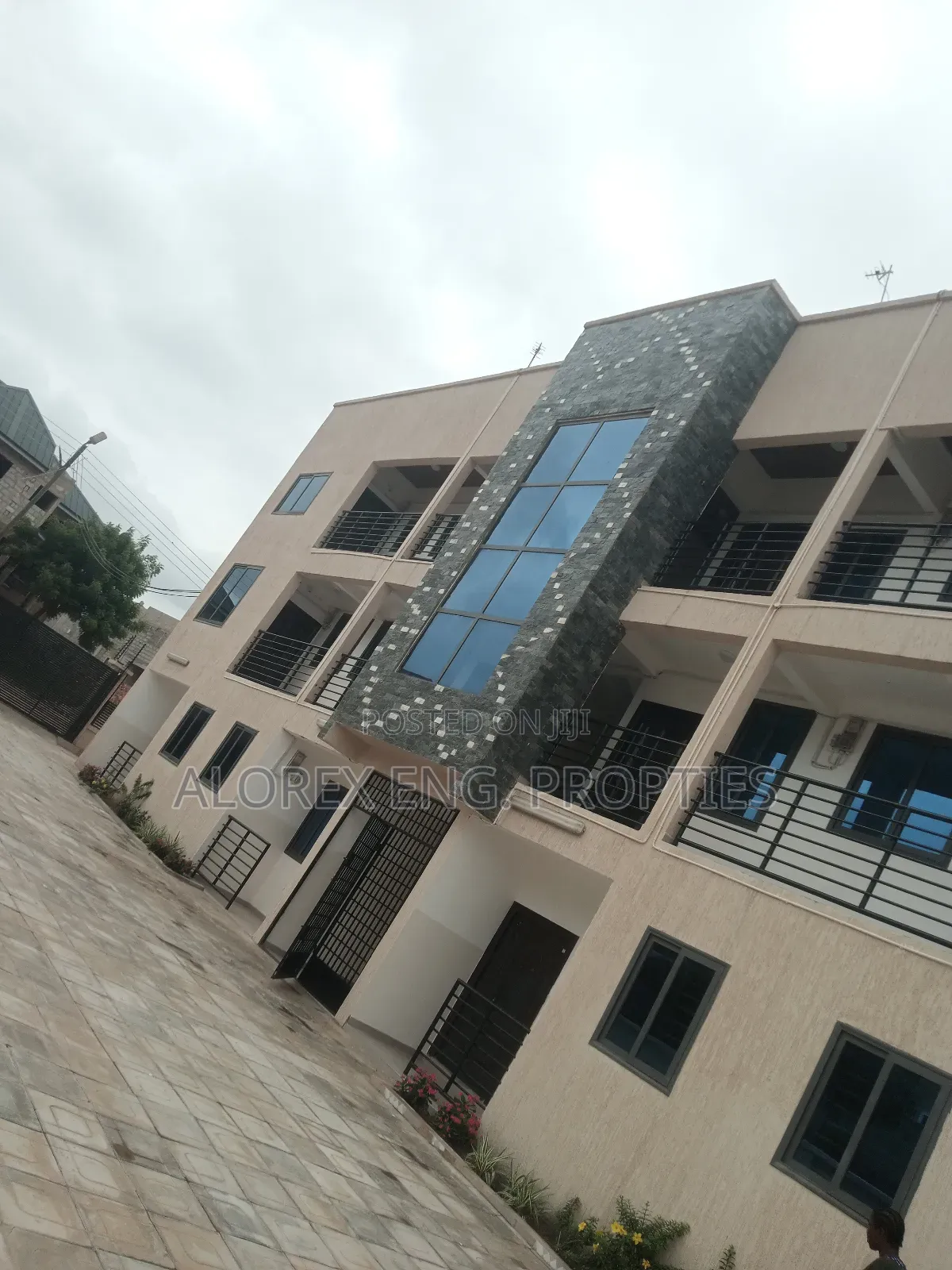 1bdrm Apartment in Chamber Self, Adenta for rent in Adenta