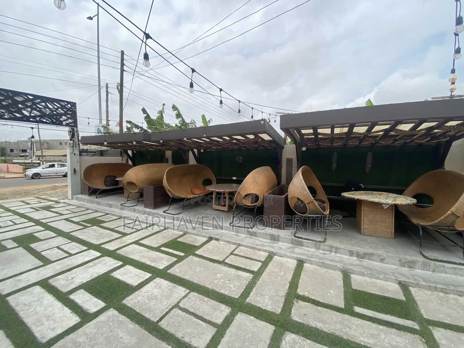 Restaurant / Bar / Club for Rent in Spintex
