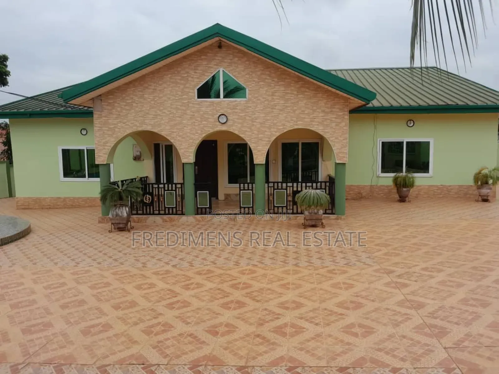 5bdrm House in Fredimens Real, Kumasi Metropolitan for sale in Kumasi Metropolitan