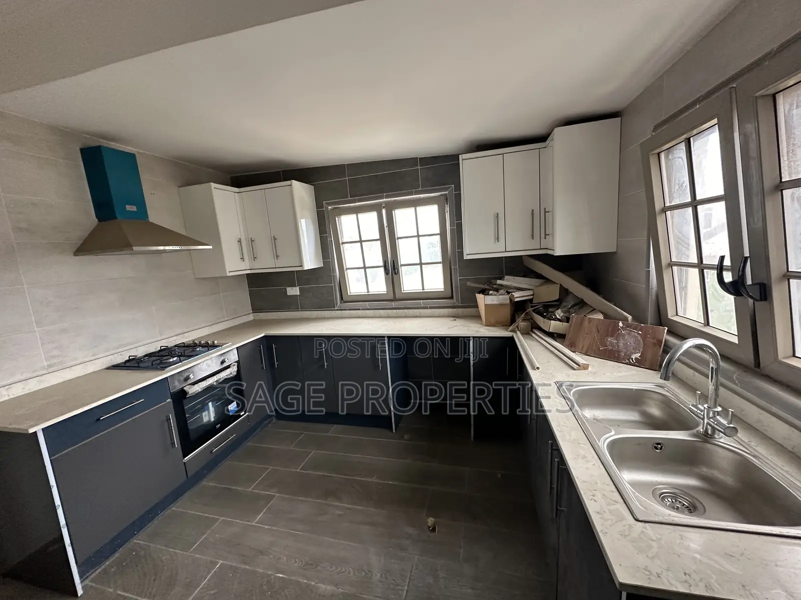 3bdrm Apartment in A&C Mall, East Legon for rent in East Legon