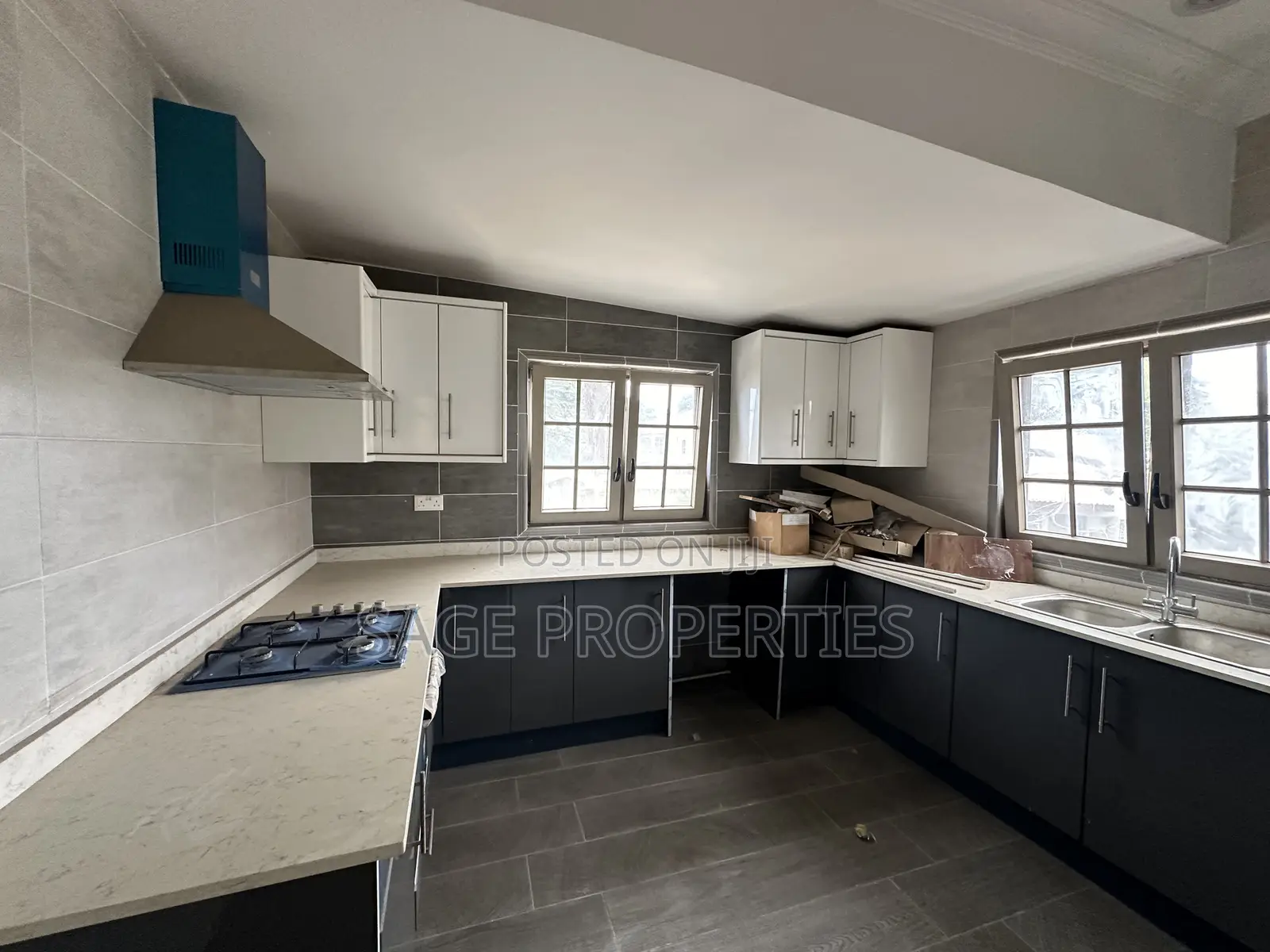 3bdrm Apartment in A&C Mall, East Legon for rent in East Legon