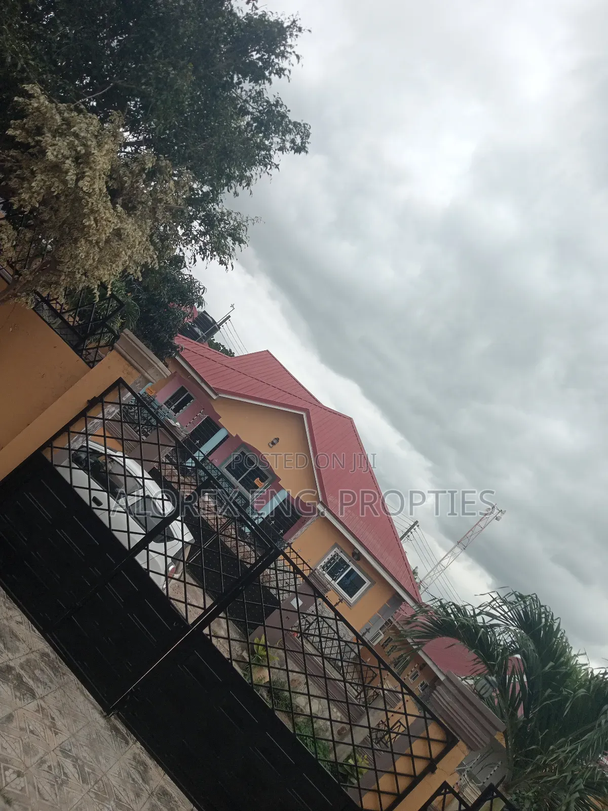 3bdrm House in Self Compound, Oyarifa for rent in Oyarifa