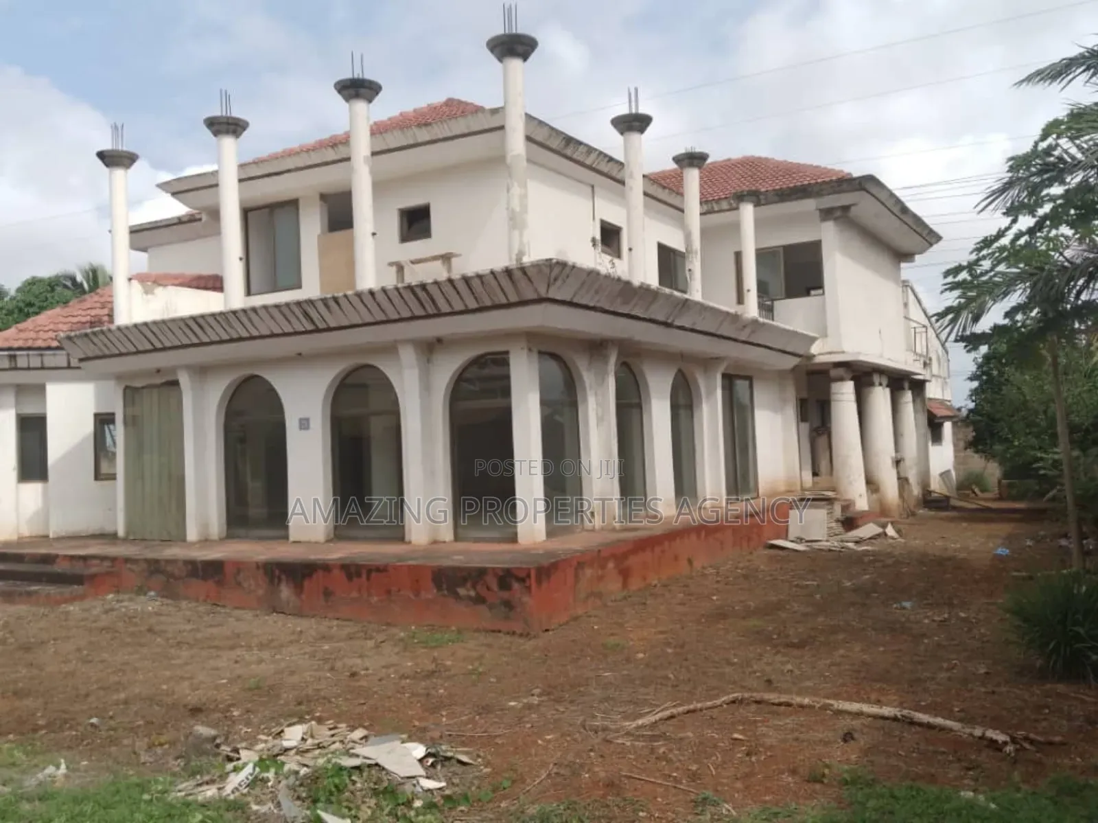 6bdrm House in Adjiriganor for sale in Adjiriganor